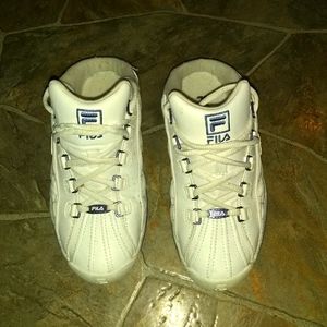 Women's Fila Disruptor slide on sneakers 7.5